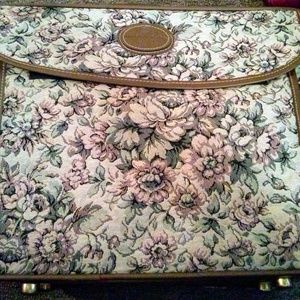 American Flyer carry-on suitcase